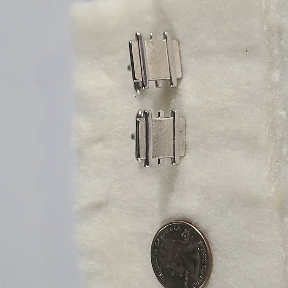 Cuff links